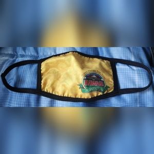 NWOT Dole Plantation Hawaii Yellow Pineapple Adult Face Mask